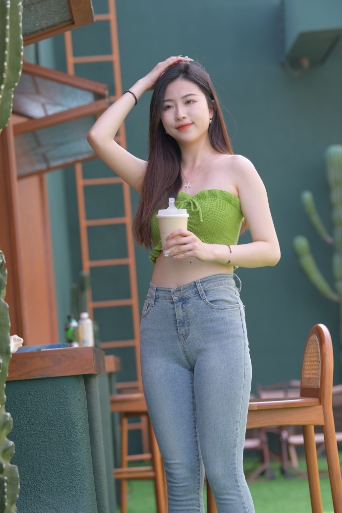 帮姐姐洗澡没忍住捅了姐